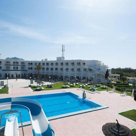 Hotel Neptunia Beach à Monastir Extérieur photo